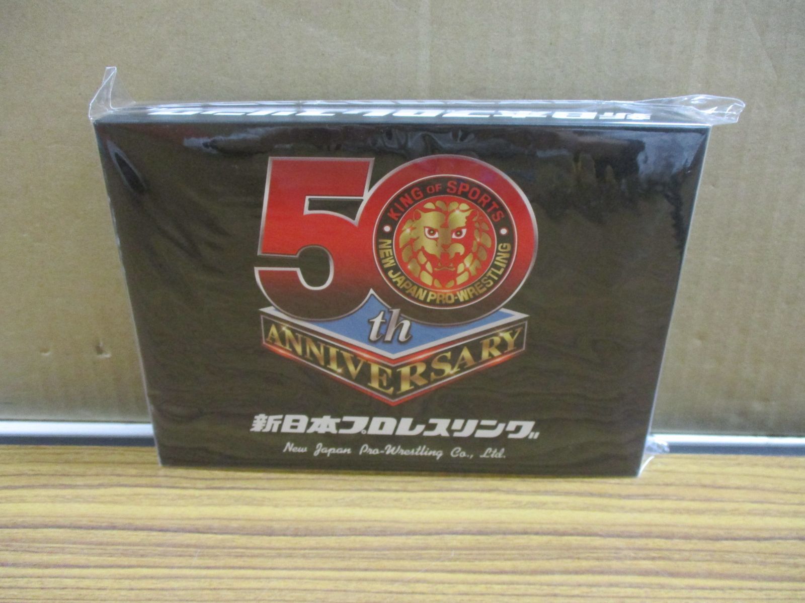 新日本プロレスリング IWGP チャンピオンベルト ピンズセット 未開封品