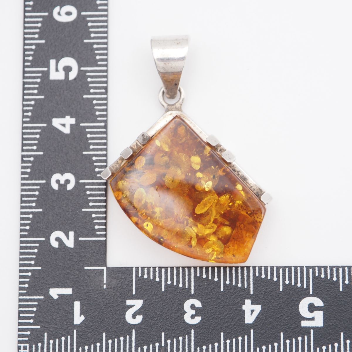 L204 琥珀 コハク アンバー ペンダント トップ 925刻印 シルバー