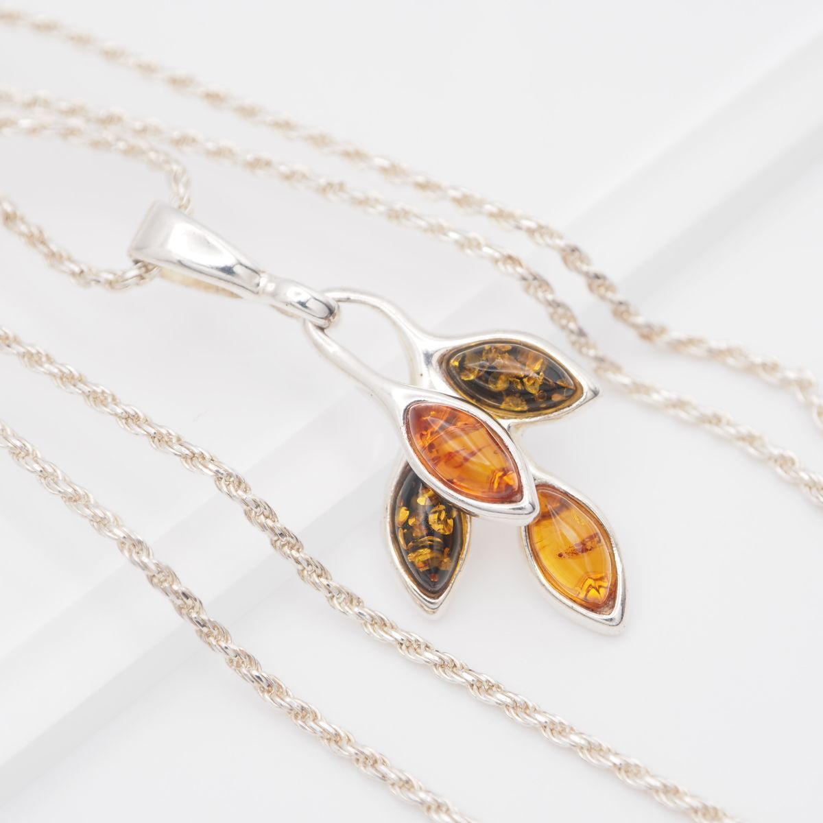 めいか こはく30個 L544 琥珀 コハク アンバー S925 ITALY刻印