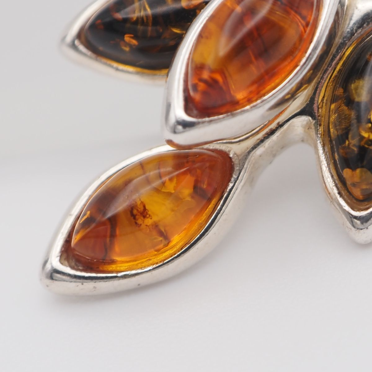 L544 販売 琥珀 コハク アンバー S925 ITALY刻印 ペンダント