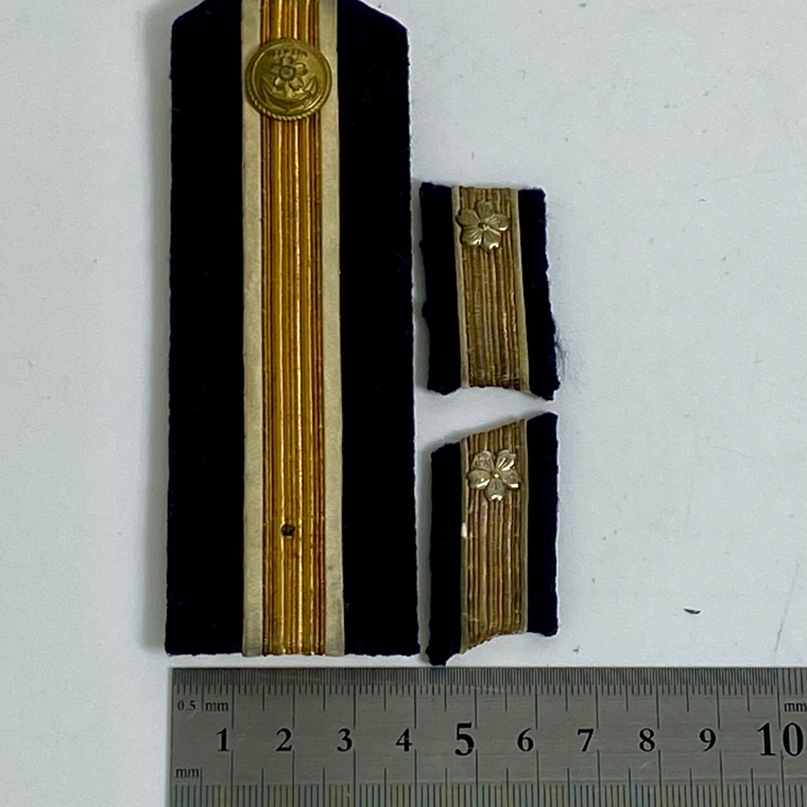 旧日本軍 当時物 勲章用 肩章 実物 日本海軍 旧日本軍 当時物 勲章用 肩章 襟章 階級章 まとめて 桜章 実物 日本