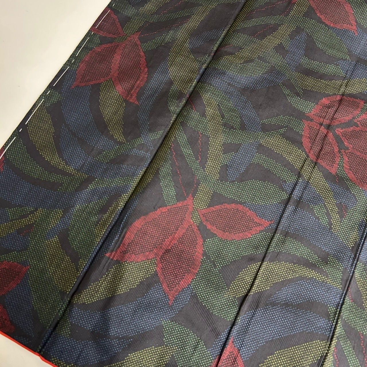 本場大島紬 泥藍染 リーフ模様 素敵な絣柄 正絹 着物 MK-2540 - メルカリ