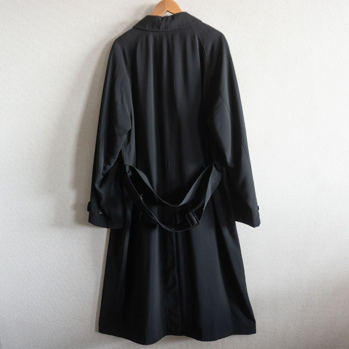 ジョルジオアルマーニ　アウター　コート　48サイズ　黒ラベル ジョルジオアルマーニ現行黒タグウール100%チェスターコート48