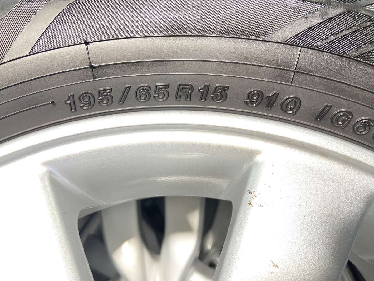 195/65R15 ヨコハマ アイスガード iG60 日産純正 15x5.5 45 114.3-5穴