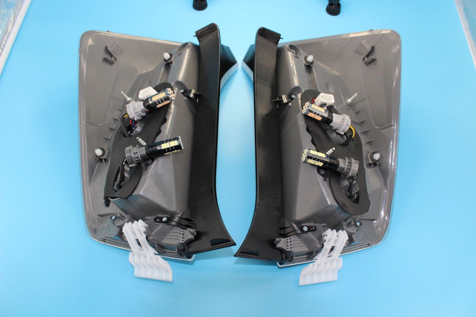 プリウス30系 ZVW30 G's風 US仕様全灯テールランプ【D6】 - メルカリ