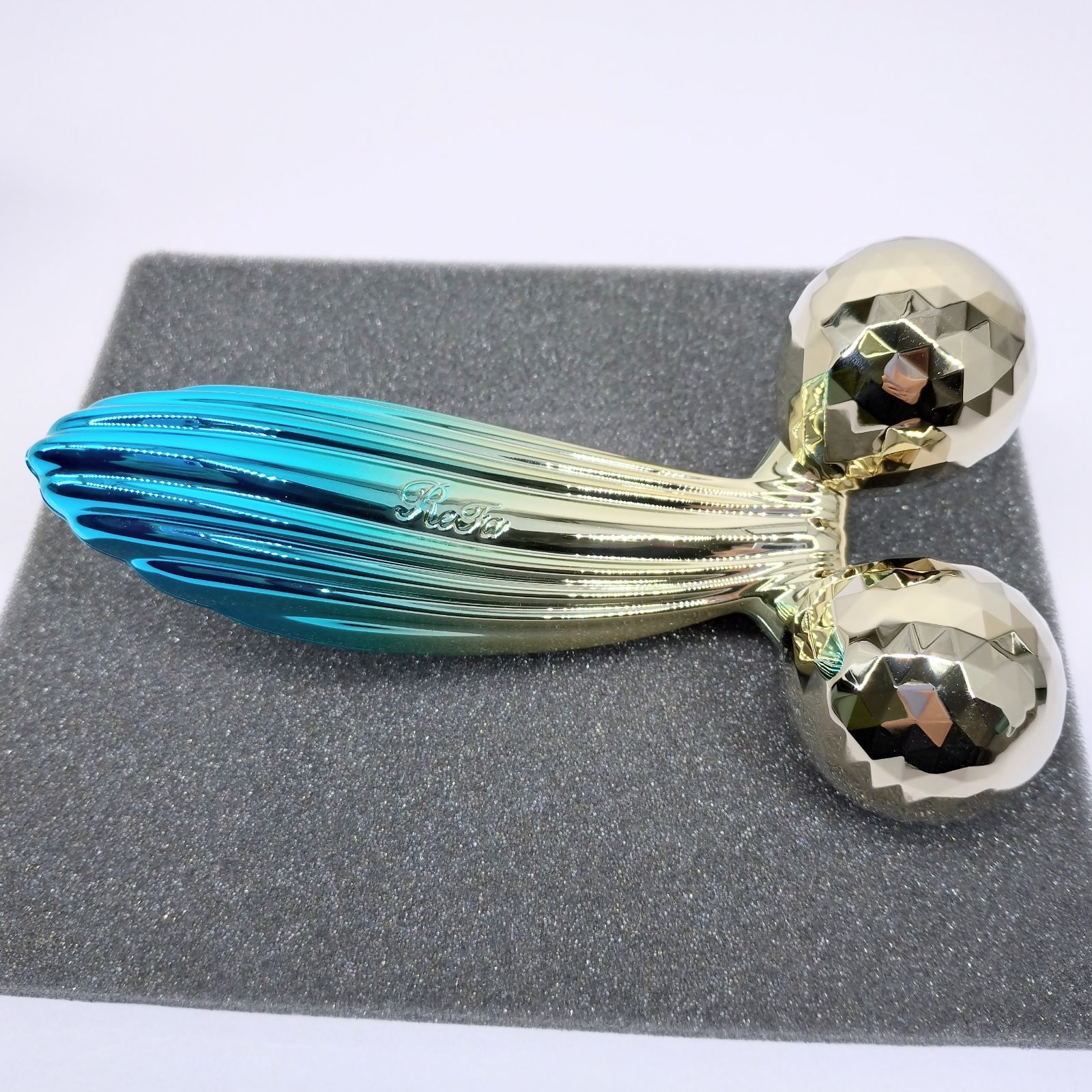 リファカラットレイ 　フェイスケア　RF-PC2019B　中古品　RCR02 ReFa CARAT RAY リファ カラットレイ RF-PC2019B 美顔ローラー