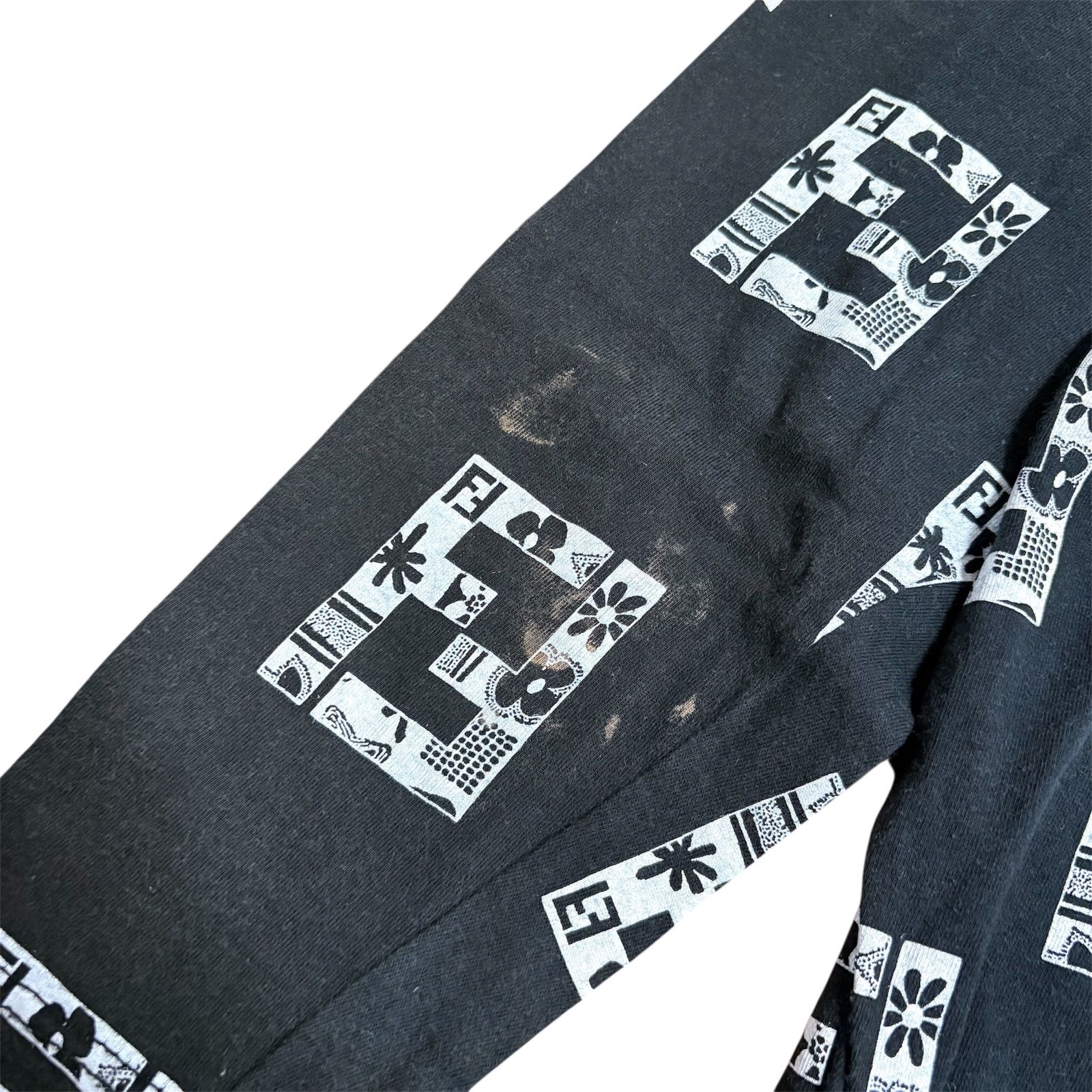 フェンディ ロンT 長袖Tシャツ 総柄 ブラック イタリア製 Mサイズ相当