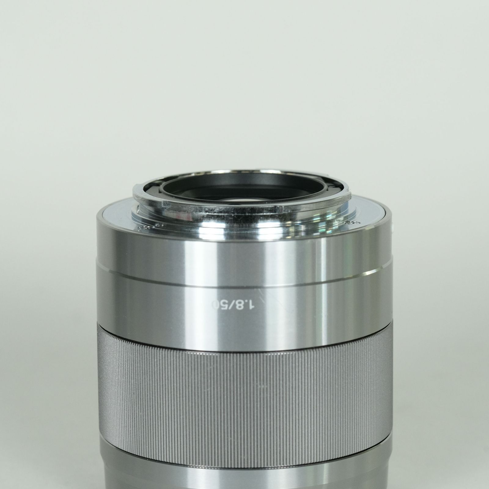 良品 | フィルター付] SONY E 50mm F1.8 OSS SEL50F18 [シルバー