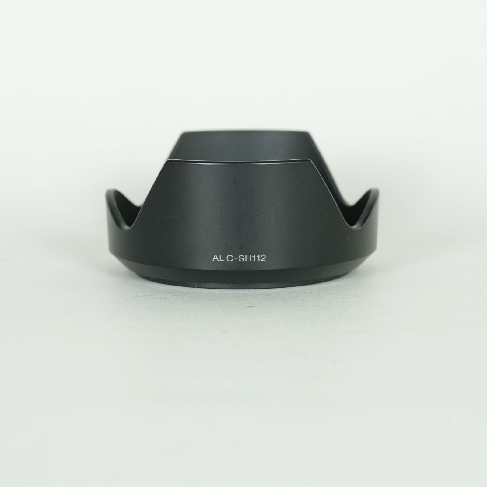 良品 | フィルター付] SONY E 50mm F1.8 OSS SEL50F18 [シルバー
