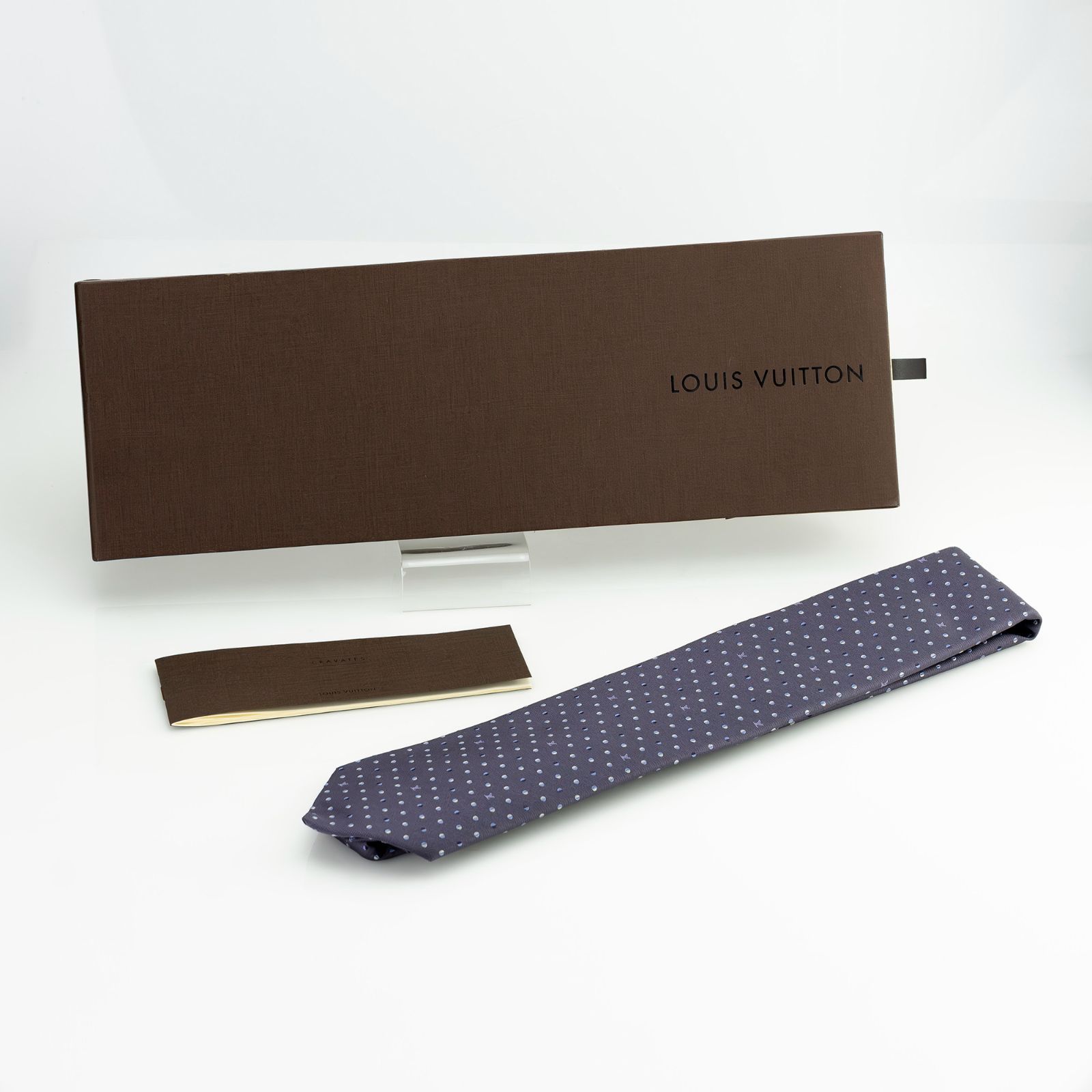 美品　LOUIS VUITTON パープル ロゴライン ネクタイ イタリア製 ルイヴィトン LOUIS VUITTON ネクタイ ドット柄 パープル系 モノグラム