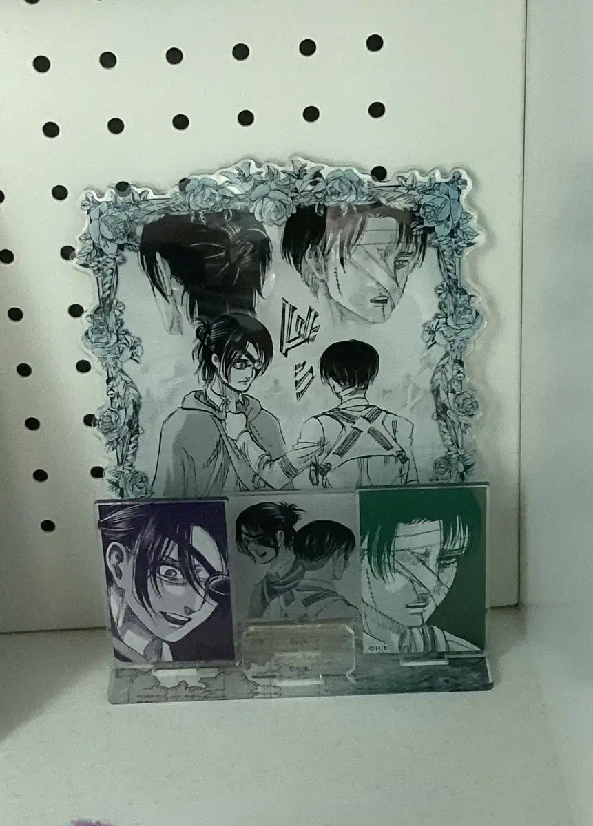 進撃の巨人 工場 進撃の 原画 ジオラマ ハンジ リヴァイ アクリル