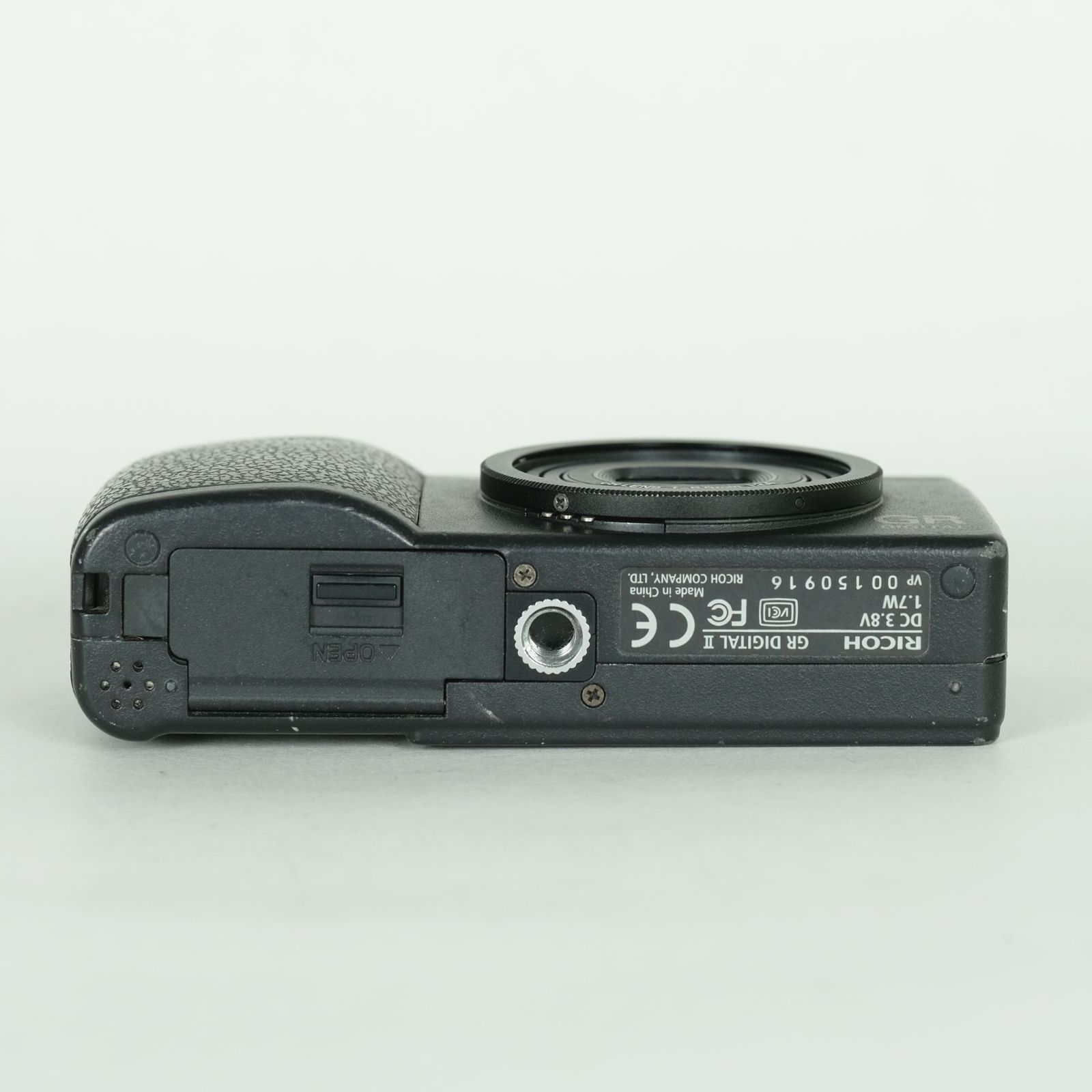 Ricoh GR DIGITAL Ⅱショット回数2000 中古】RICOH リコー GR DIGITAL II コンパクトデジタルカメラ