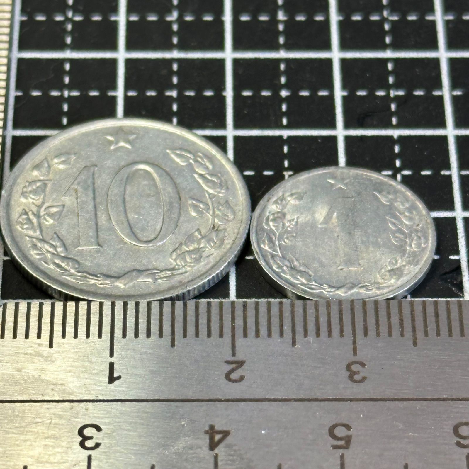 海外硬貨2枚組】1960年代 チェコスロバキア 小額貨セット／月桂樹と星