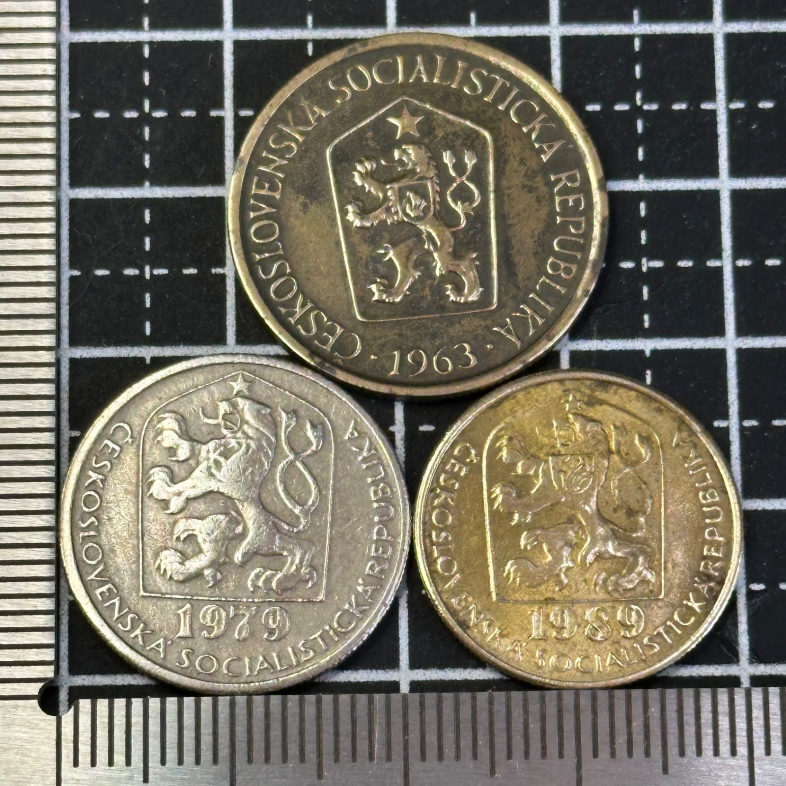 外国銀貨　チョコスロバキア銀貨　5種まとめロット 海外硬貨3枚組】チェコスロバキア 小額貨セット／労働者像と国章