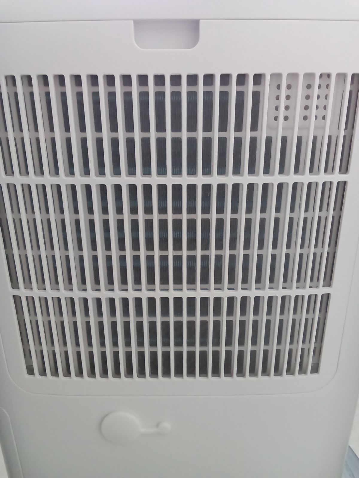 ☆リユースのサカイ横浜南店☆ SHARP 衣類乾燥除湿器 CV-S71-W 25年製