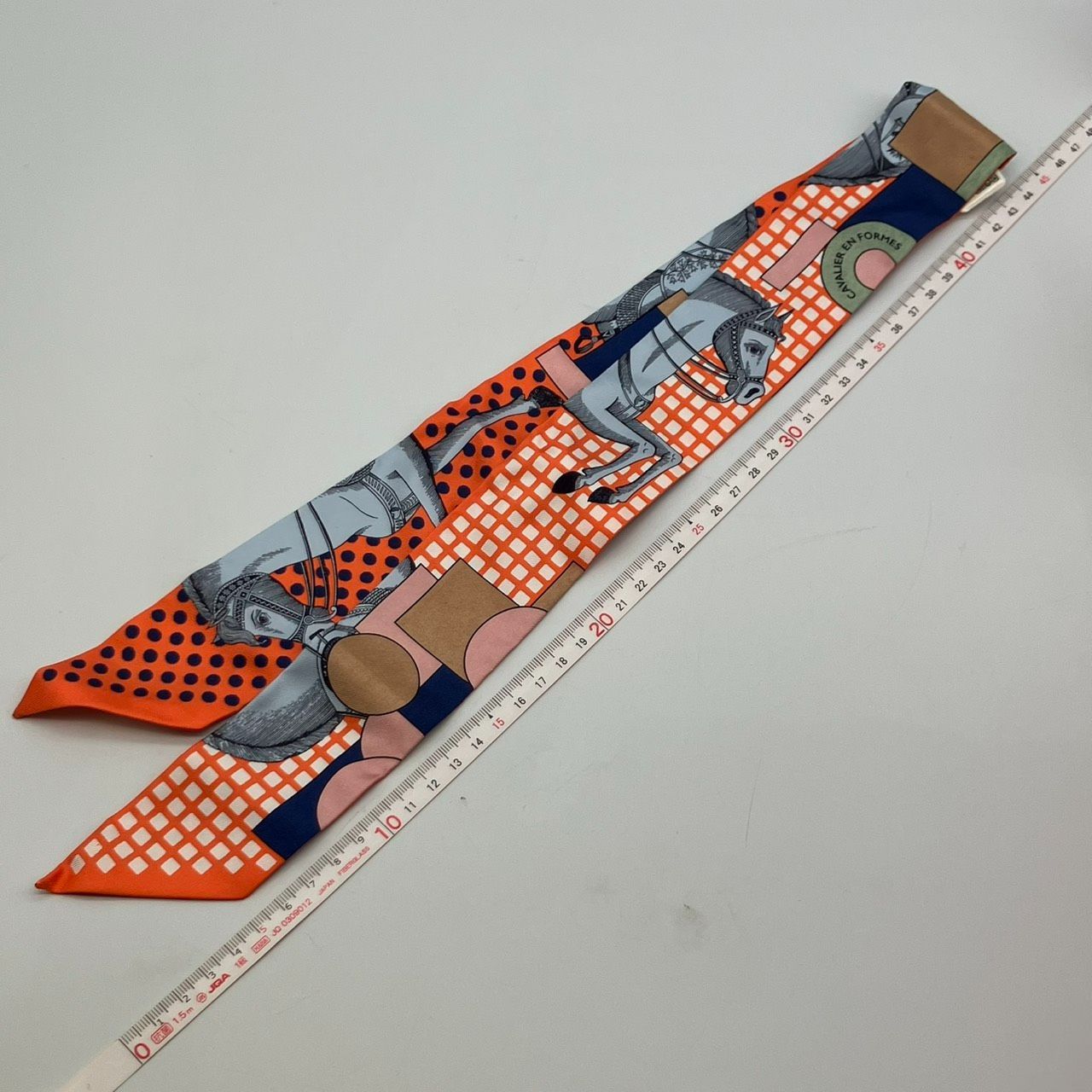 HERMES ツイリー カヴァリエ・アン・フォルム 新品未使用タグ付き スタッズ HERMES ツイリー カヴァリエ・アン・フォルム 新品未使用タグ付き