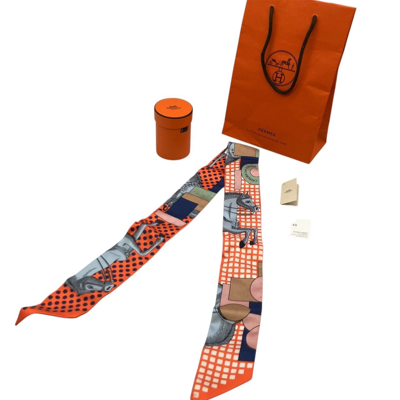 ◇ Hermès / エルメス ツイリー カヴァリエ・アン・フォルム コライユ