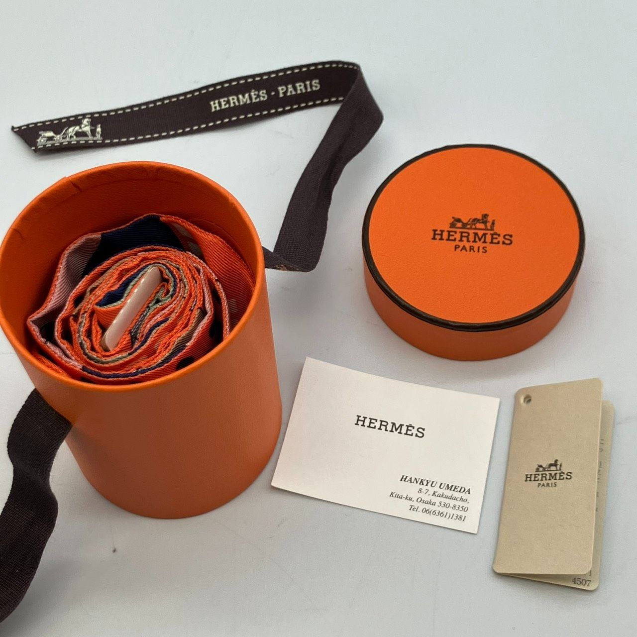 ◇ Hermès / エルメス ツイリー カヴァリエ・アン・フォルム コライユ