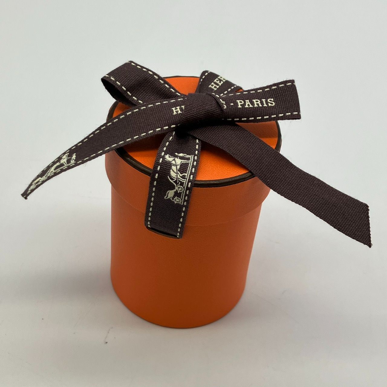 ◇ Hermès / エルメス ツイリー カヴァリエ・アン・フォルム コライユ