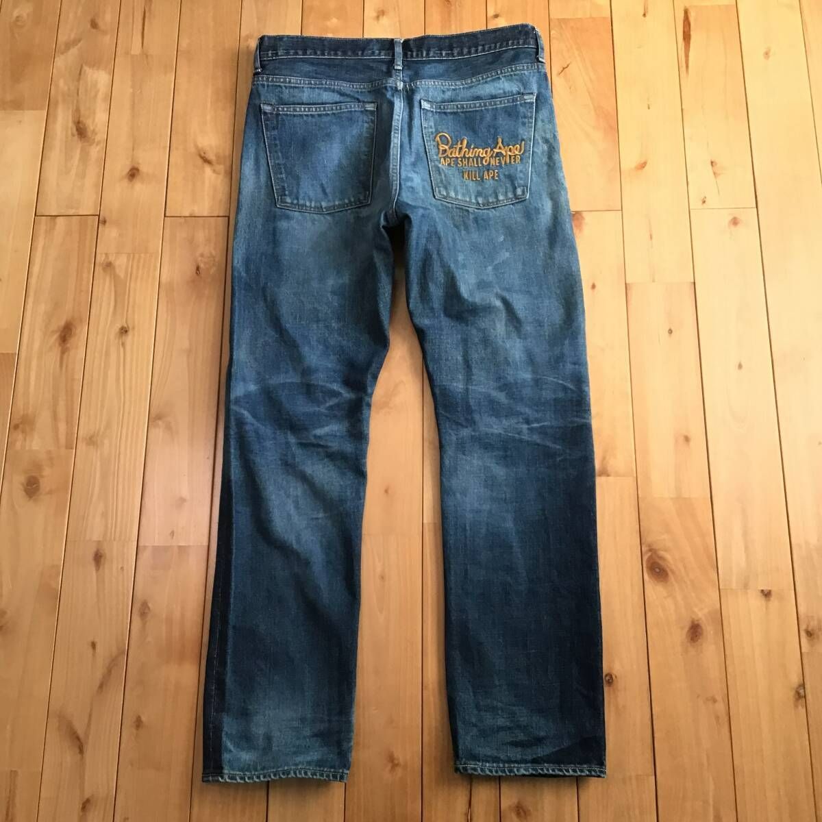 未使用 A BATHING APE ロゴ刺繍 デニムパンツ 濃紺 BAPE LOGO 刺繍 デニム パンツ Lサイズ a bathing ape Denim pants