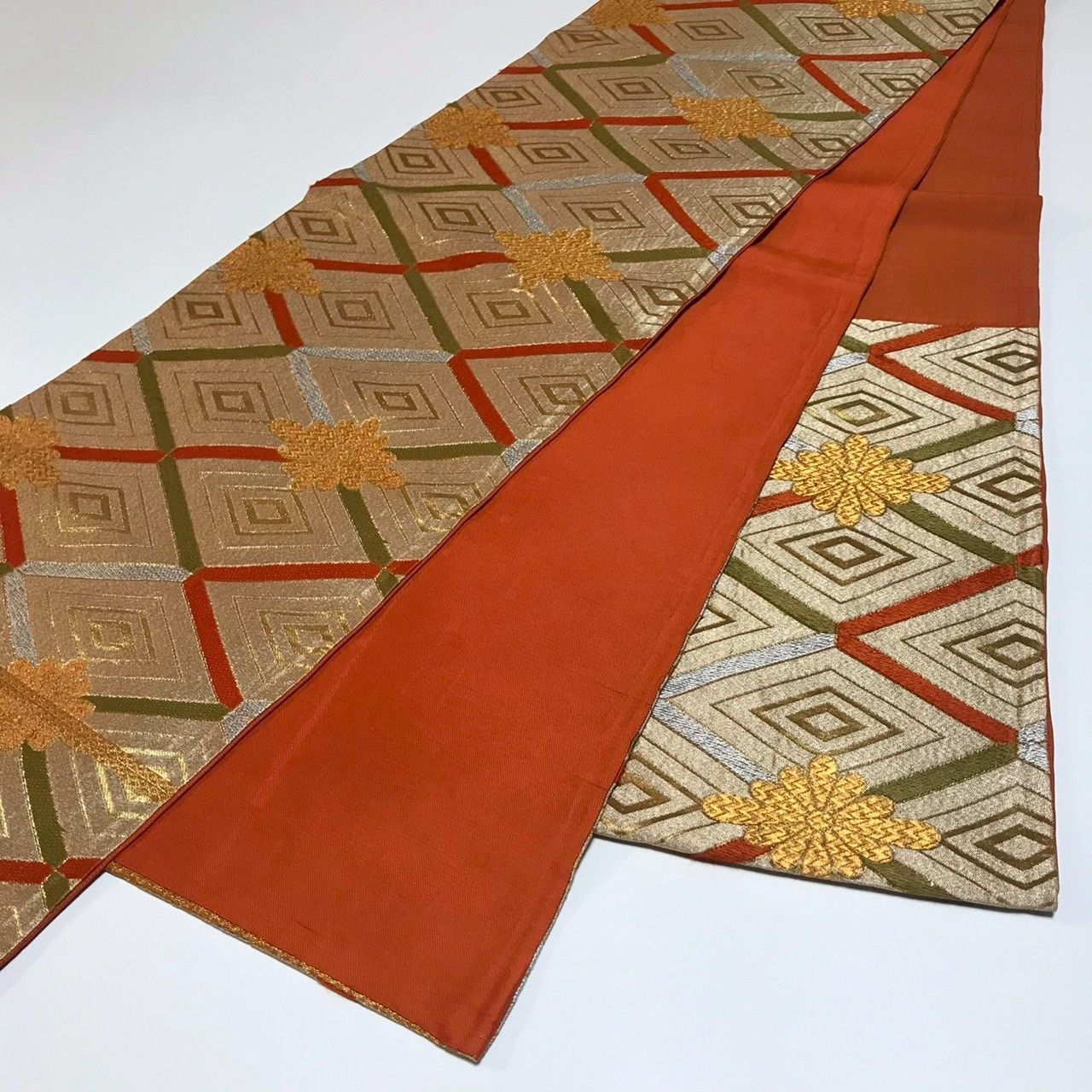 6334］袋帯 花菱繋ぎ文様 金糸 六通 正絹 着物 フォーマル 金 - メルカリ