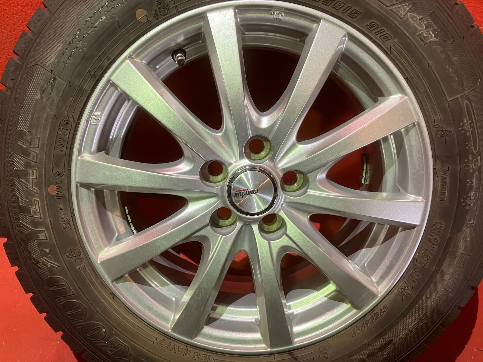 中古スタッドレスタイヤホイールセット【195/65R15 GOODYEAR ICE NAVI7