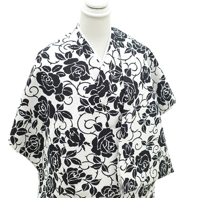 新品】 平紬 着物 着尺 反物 紬 白 黒 モノトーン 薔薇 バラ 花 日本の