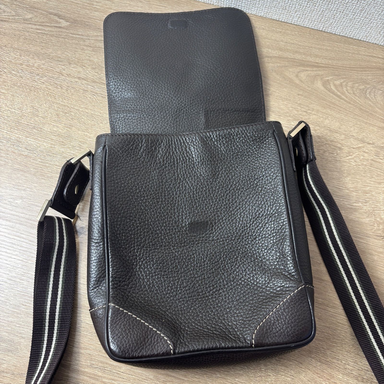 dunhill ダンヒル ショルダーバッグ レザー ダークブラウン メンズ