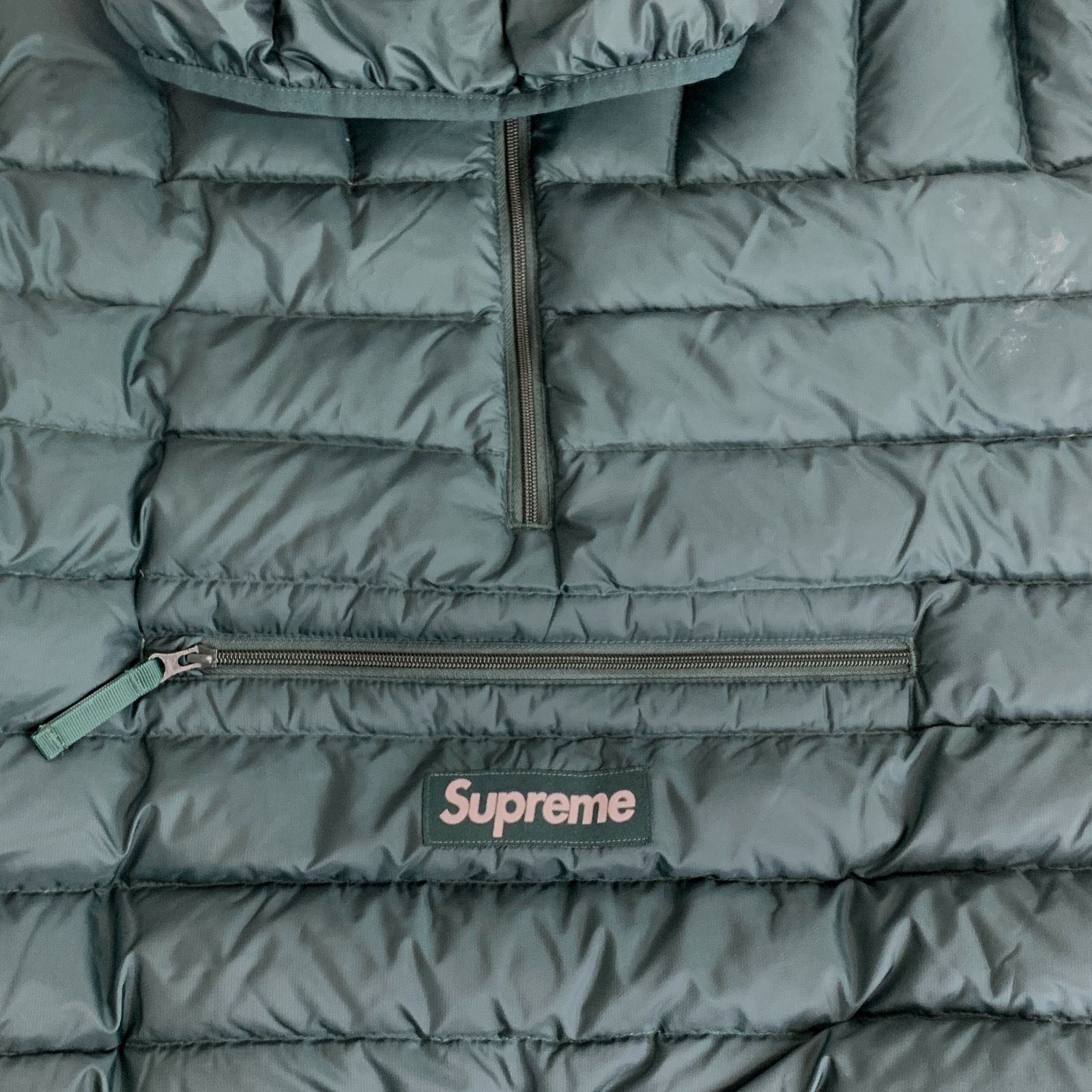 Supreme Micro down silver S 25FW マイクロダウン Supreme】Micro Down Half Zip Hooded Pullover Silver 25FW (Supreme