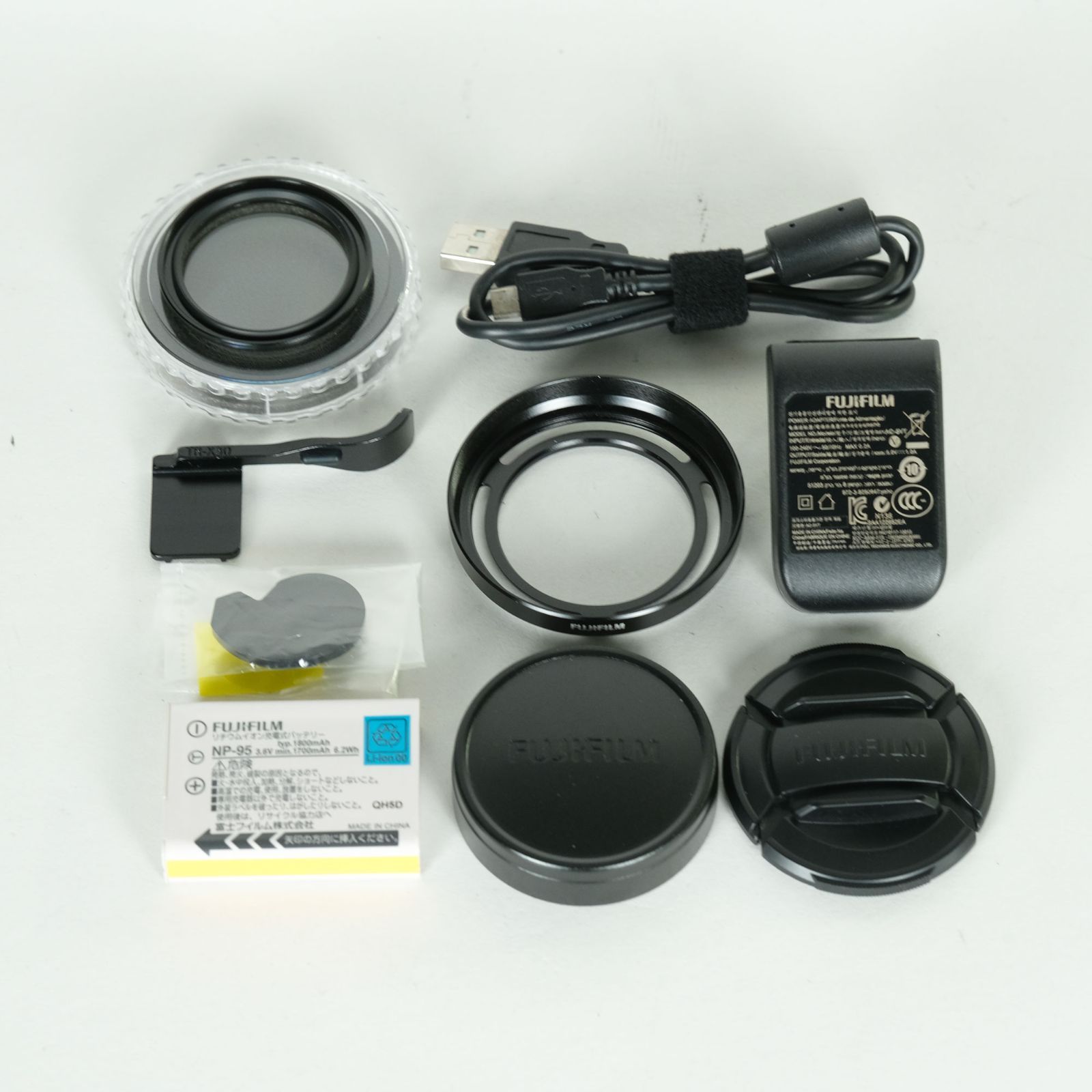 良品 | 別売付属品多数｜注意事項あり] FUJIFILM X30 ブラック