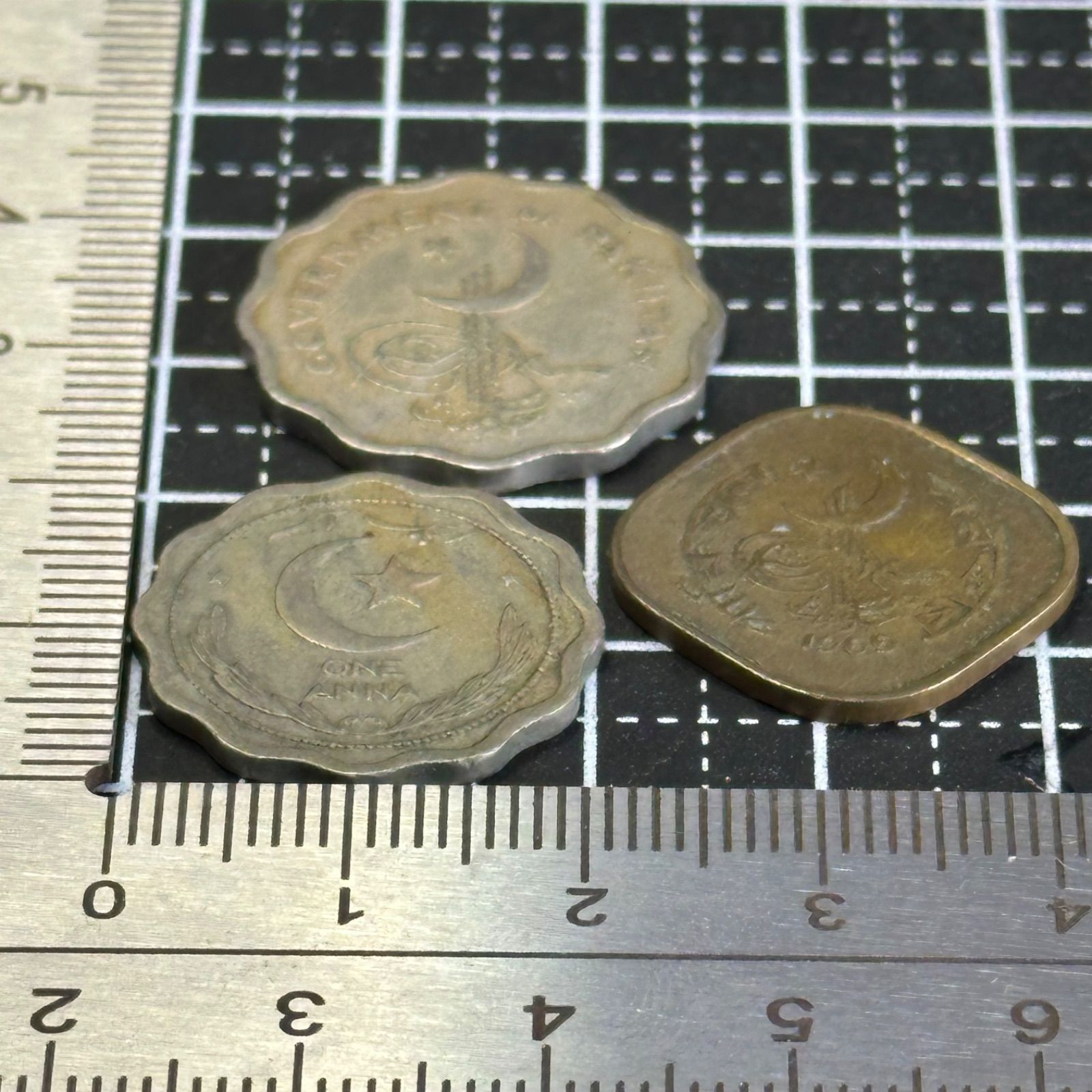 世界の旧貨幣】1950〜60年代 パキスタン 旧通貨アンナ／パイサ硬貨 計3