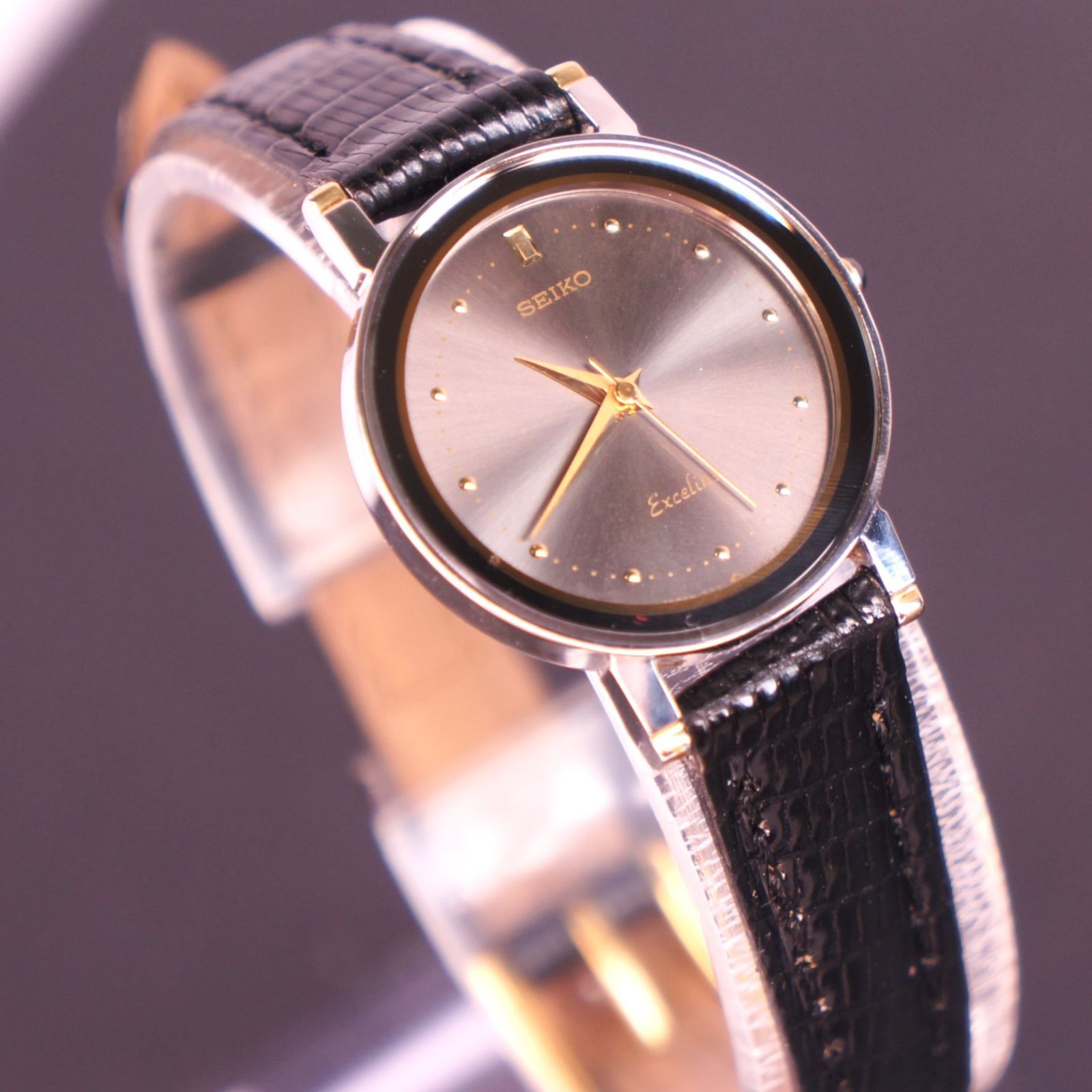 稼働品】SEIKO EXCELINE 黒文字盤 新品ベルト 電池交換済 - メルカリ