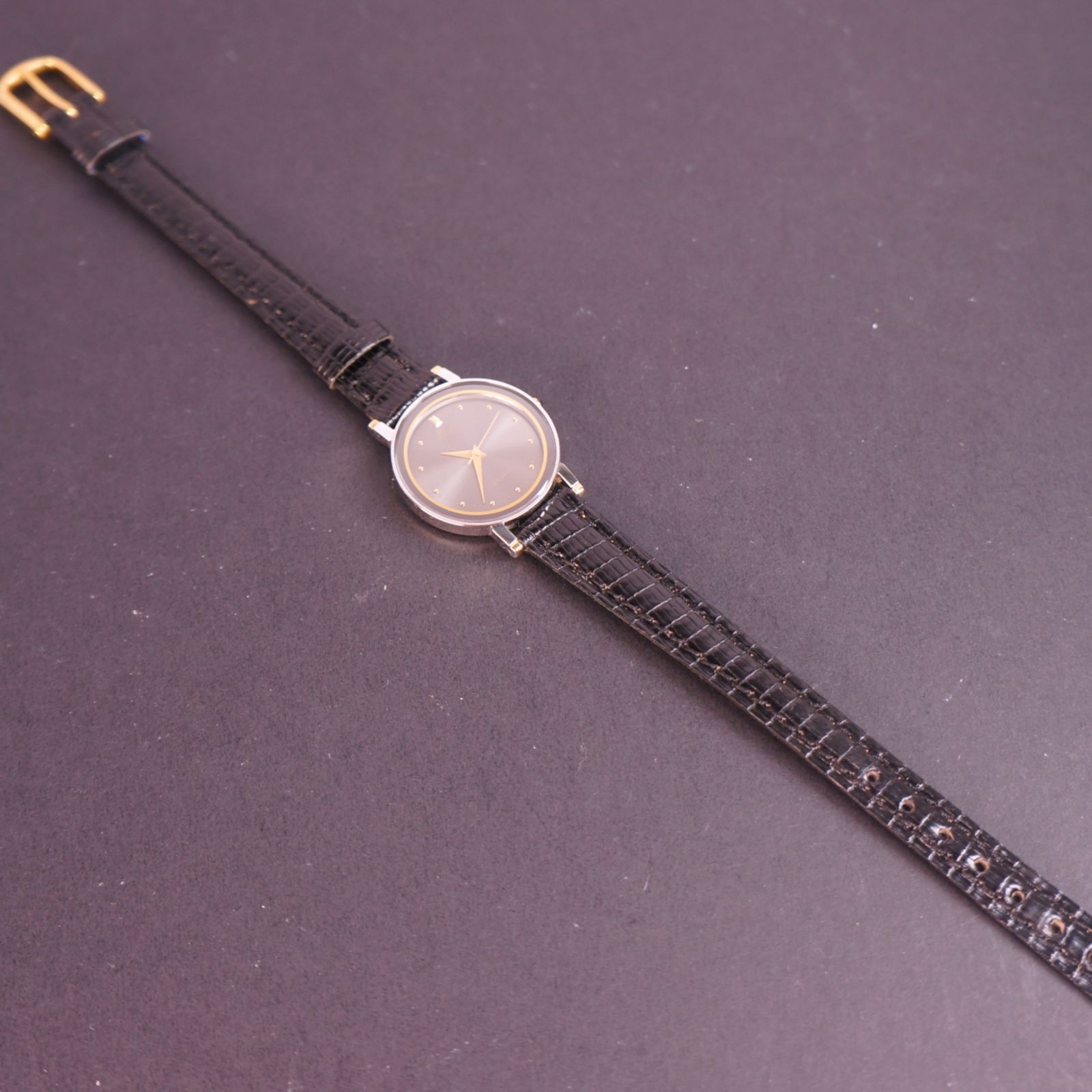 【稼働/新品電池】グッチ 5300L レディース腕時計 黒文字盤　新品ベルト 稼働/新品電池】グッチ 5300L レディース腕時計 黒文字盤 新品ベルト