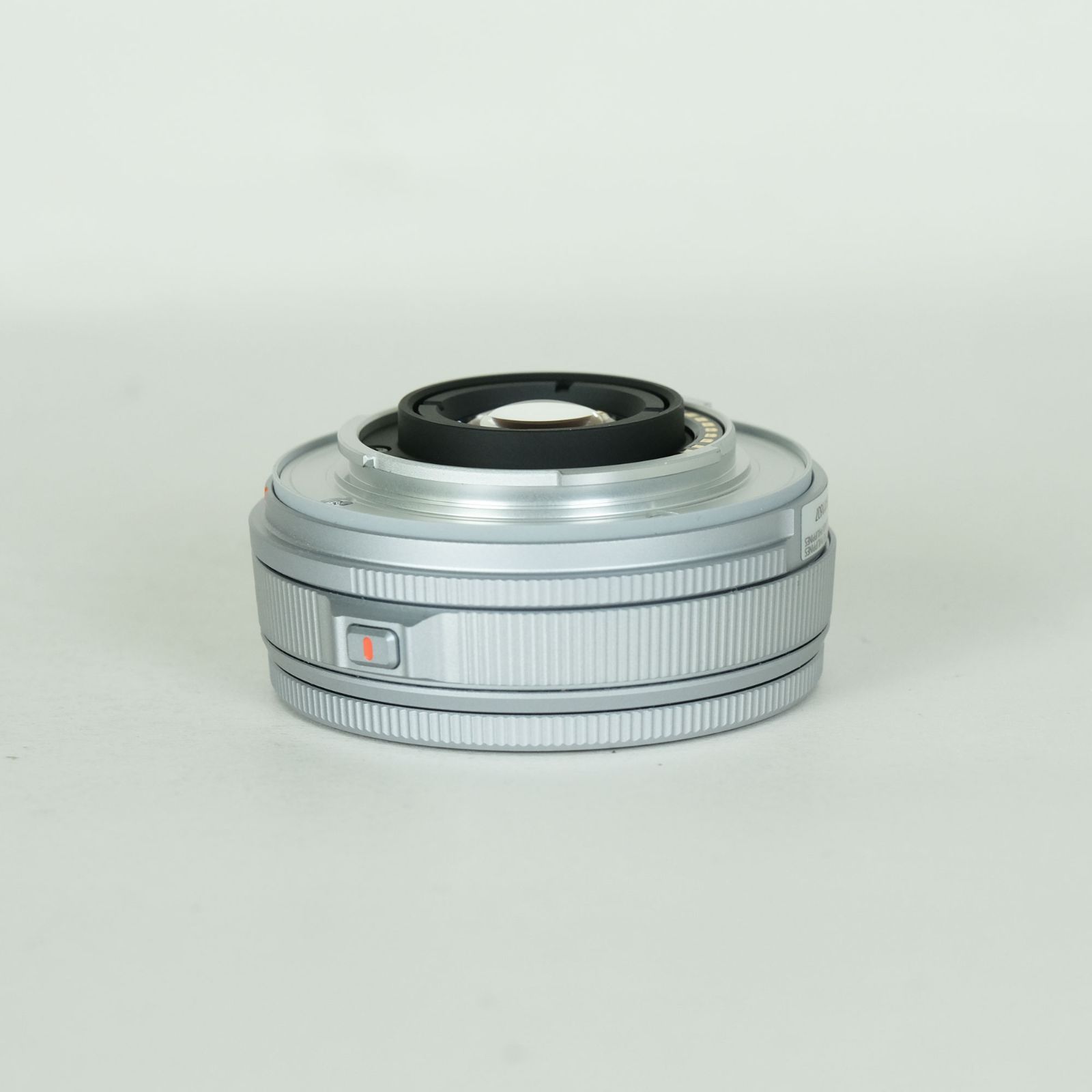 美品] FUJIFILM XF23mmF2.8 R WR [シルバー] | FUJIFILM Xマウント