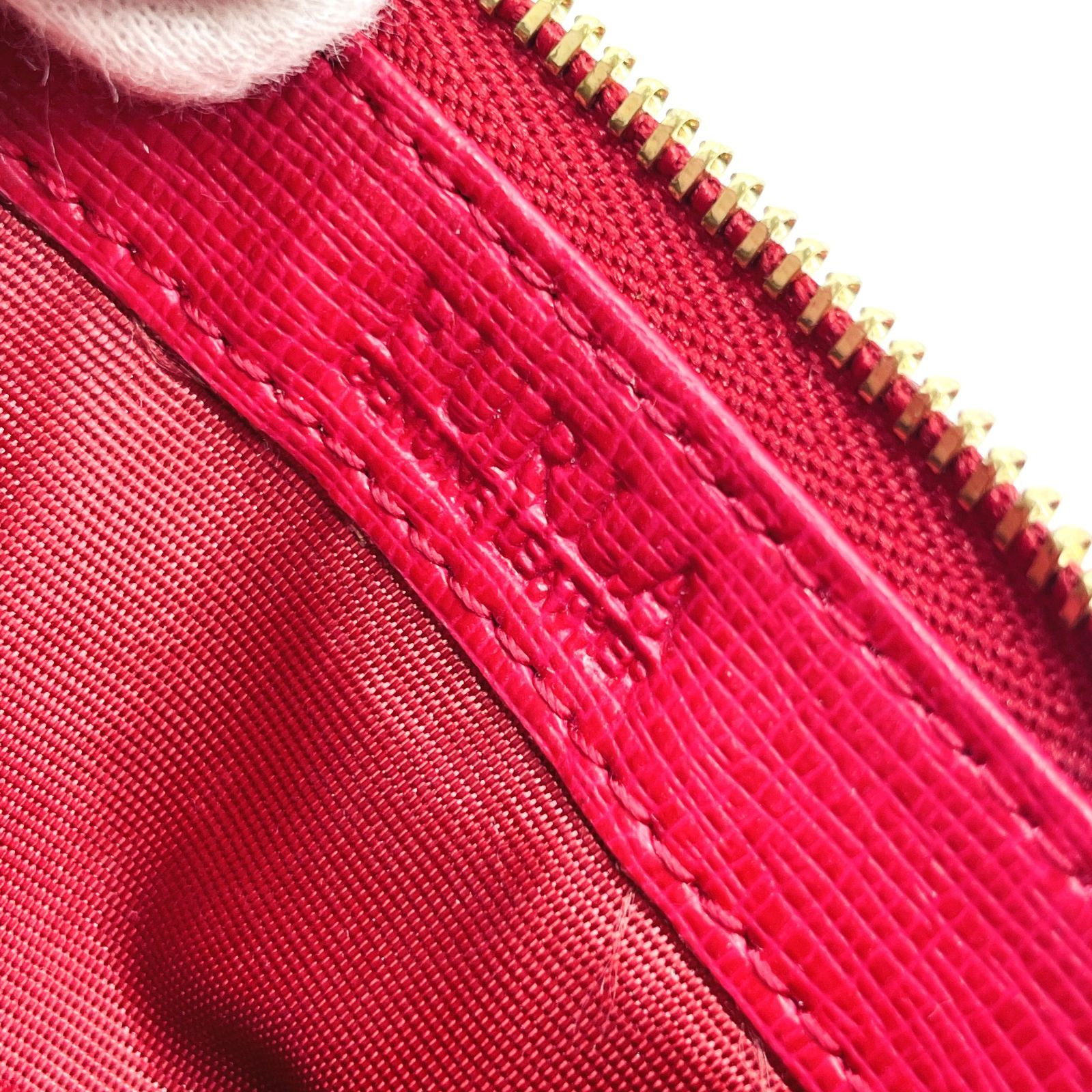 FURLA フルラ コインケース カードケース パスケース レッド ロゴ