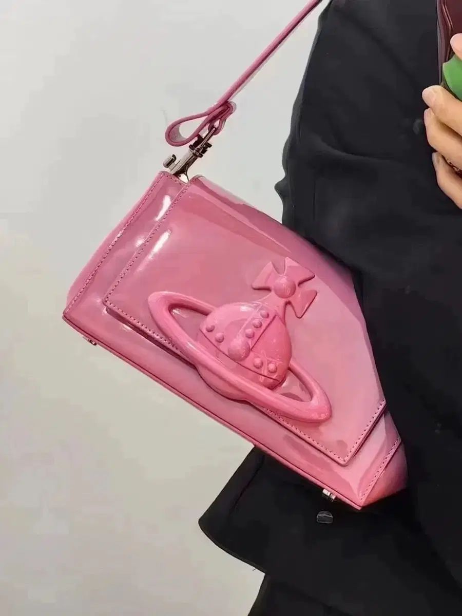 Vivienne Westwood ヴィヴィアン・ウエストウッド ペイデント ヘイゼル