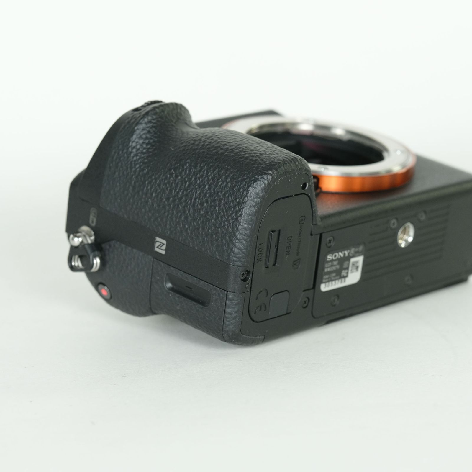 SONY α7II ILCE-7M2　ボディ【シャッター29,609回】 美品 | シャッター数5,721回] SONY α7 II（ILCE-7M2） [ボディ] | SONY