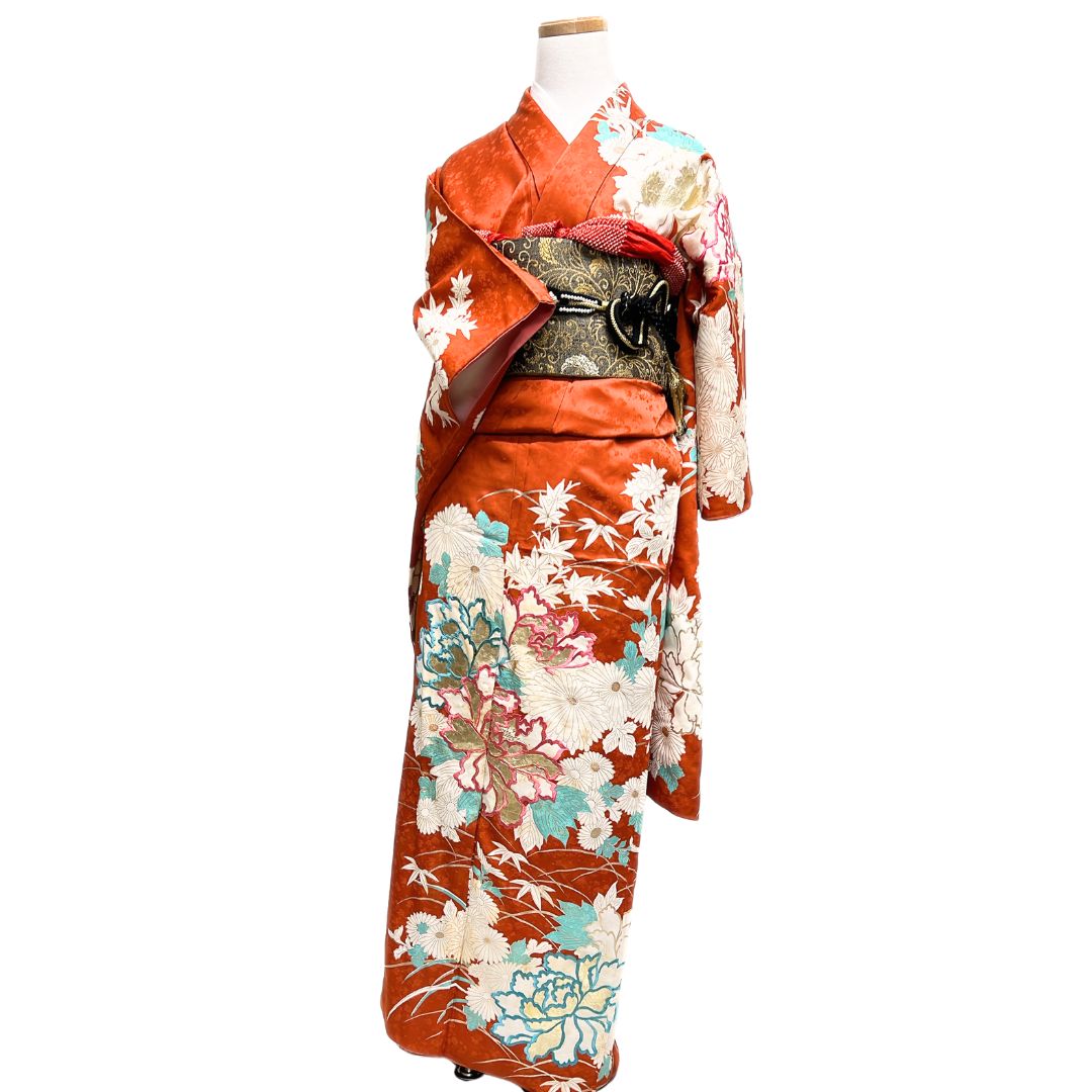 セミアンティーク 振袖 金駒刺繍 刺繍 牡丹 晴れの日 着物 124b d ms