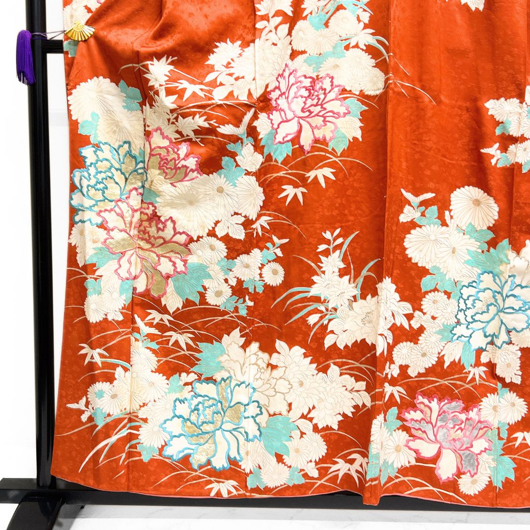 セミアンティーク　金駒刺繍　刺繍　牡丹　菊花　霞地紋　振袖　着物　094w p セミアンティーク 振袖 金駒刺繍 刺繍 牡丹 晴れの日 着物 124b d ms