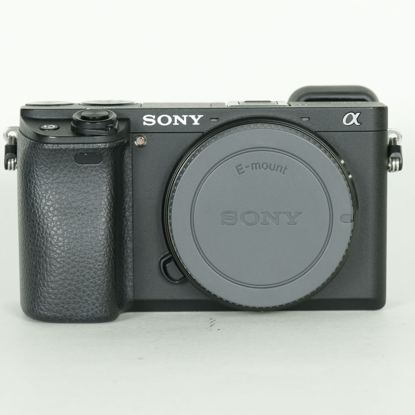 【早い者勝ち】SONY α6300レンズキット ショット数2000回程度 早い者勝ち】SONY α6300レンズキット ショット数2000回程度 カメラ