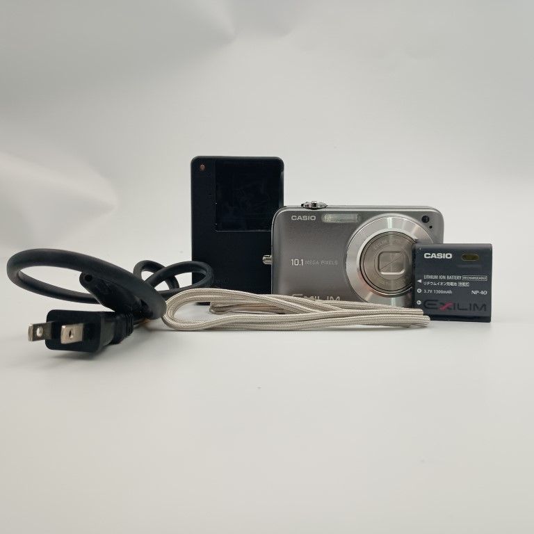 Casio 節約 EXILIM EX-Z1080 シルバー コンパクトデジタルカメラ Casio