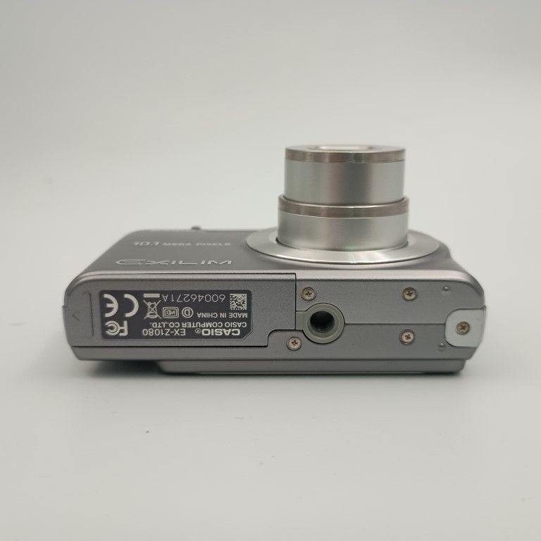 Casio 節約 EXILIM EX-Z1080 シルバー コンパクトデジタルカメラ Casio