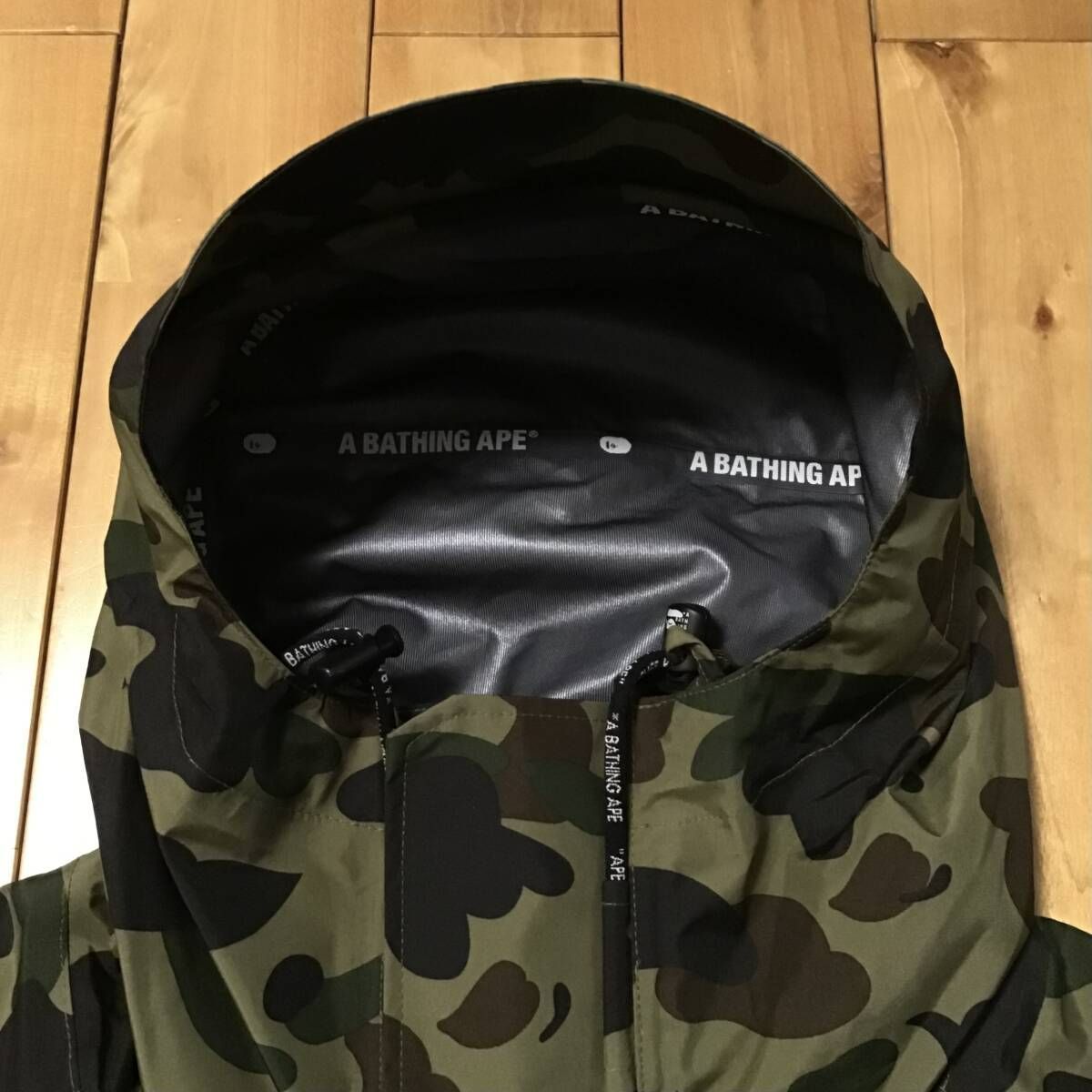 ☆定価以下☆ 新品 GORE TEX スノボジャケット Mサイズ a bathing ape