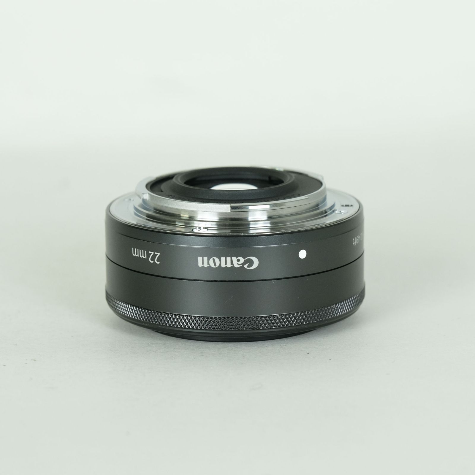 元箱付きCanon EF-M 22mm STM グラファイト 販売終了】EF-M22mm F2 STM（グラファイト）:交換レンズ 通販