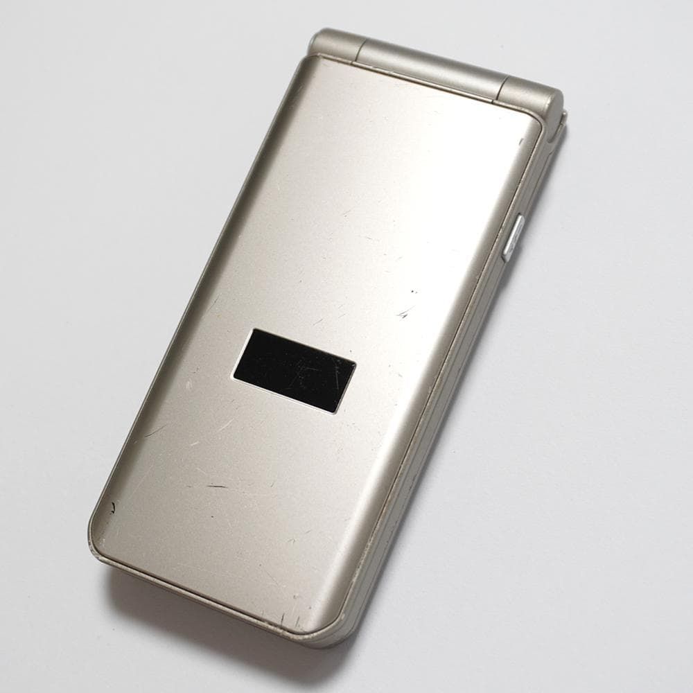 docomo F-41C arrows ケータイ ベーシック ゴールド FCNT SIMフリー 4G