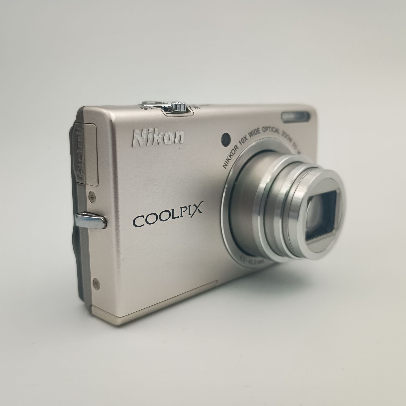 Nikon Coolpix S6200 Compact DIGITAL Camera コンパクトデジタル