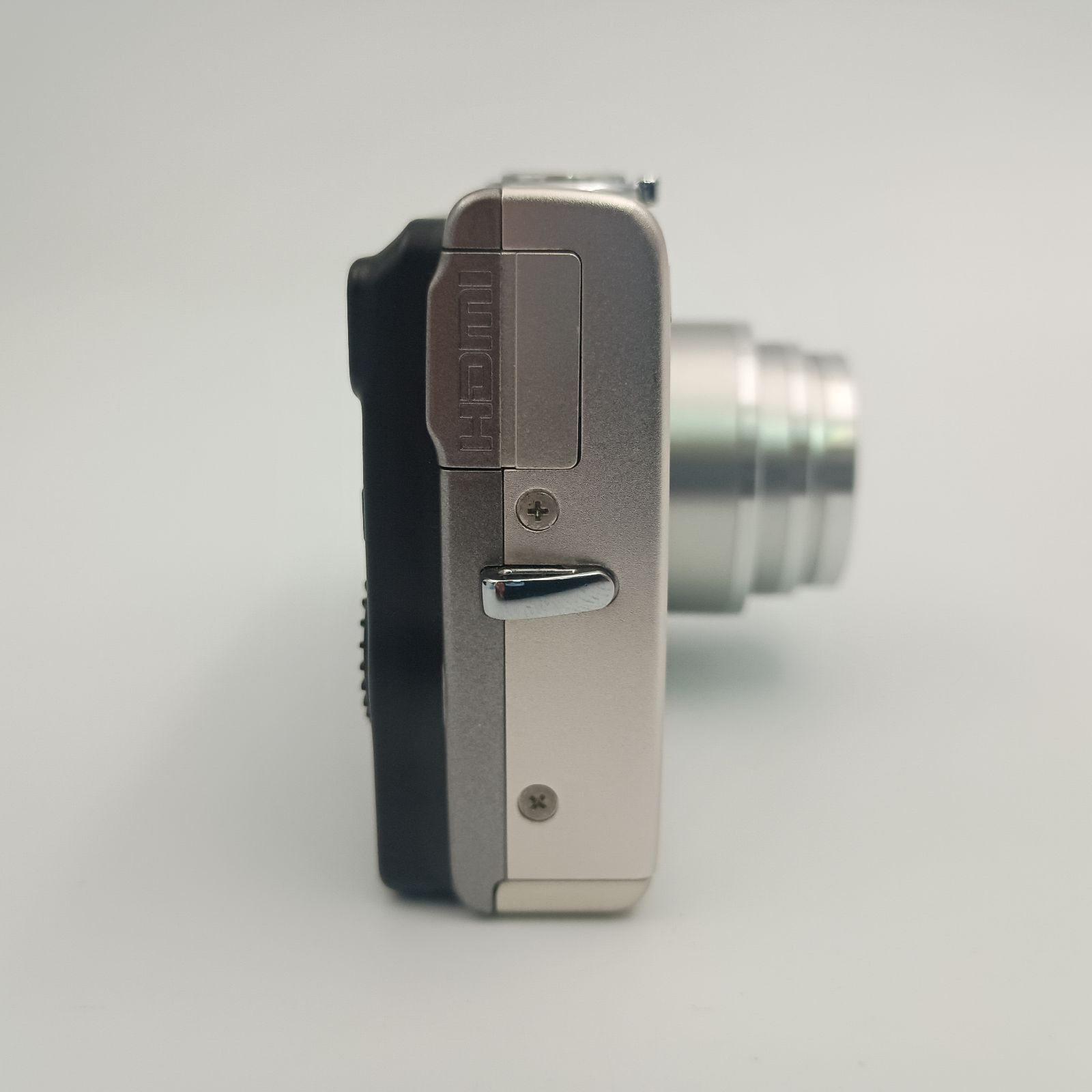 Nikon Coolpix S6200 Compact DIGITAL Camera コンパクトデジタル