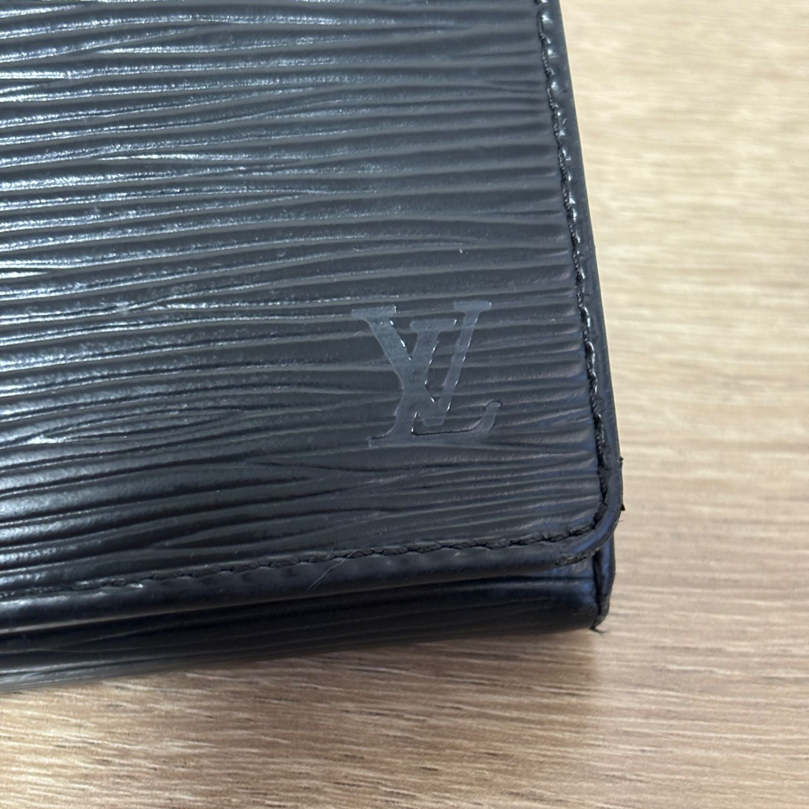 LOUIS VUITTON ルイヴィトン エピ オファー LV トレゾール 折り財布 二