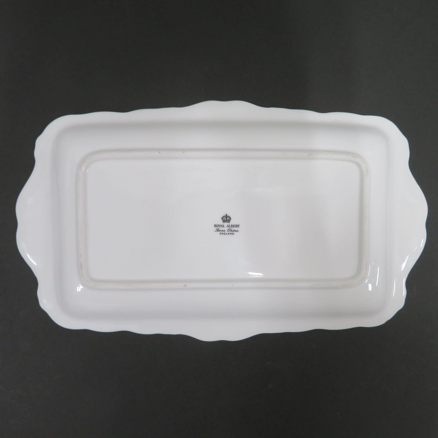 3205☆ロイヤルアルバート□ROYAL ALBERT□サンドイッチプレート□送料