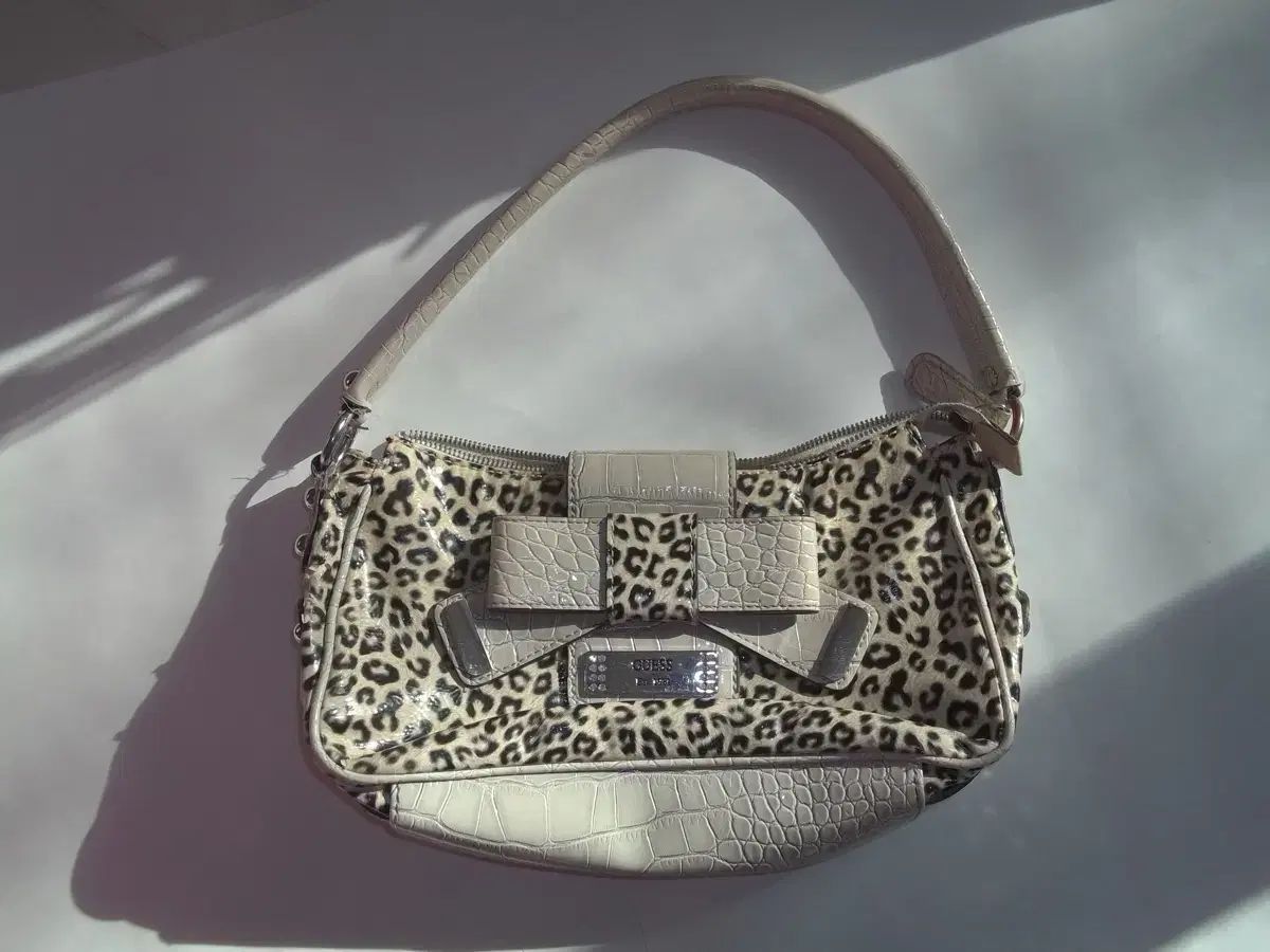 詩的言語が萌える頃 森崎和江のエッセイ集 葦書房 装幀は毛利一枝